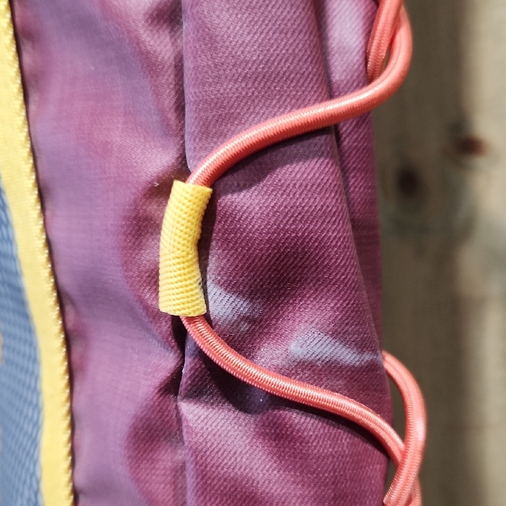 1990's Oakley Backpack, Sun Dried Tomato, Water Repellent, Insulated - Picture 6 of 9